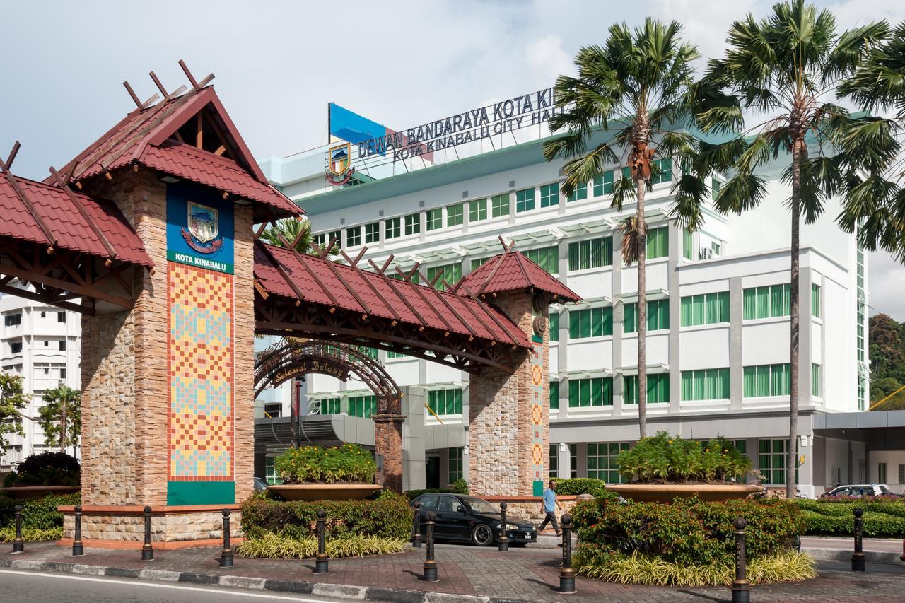 Alpha Hotel Kota Kinabalu Exterior foto